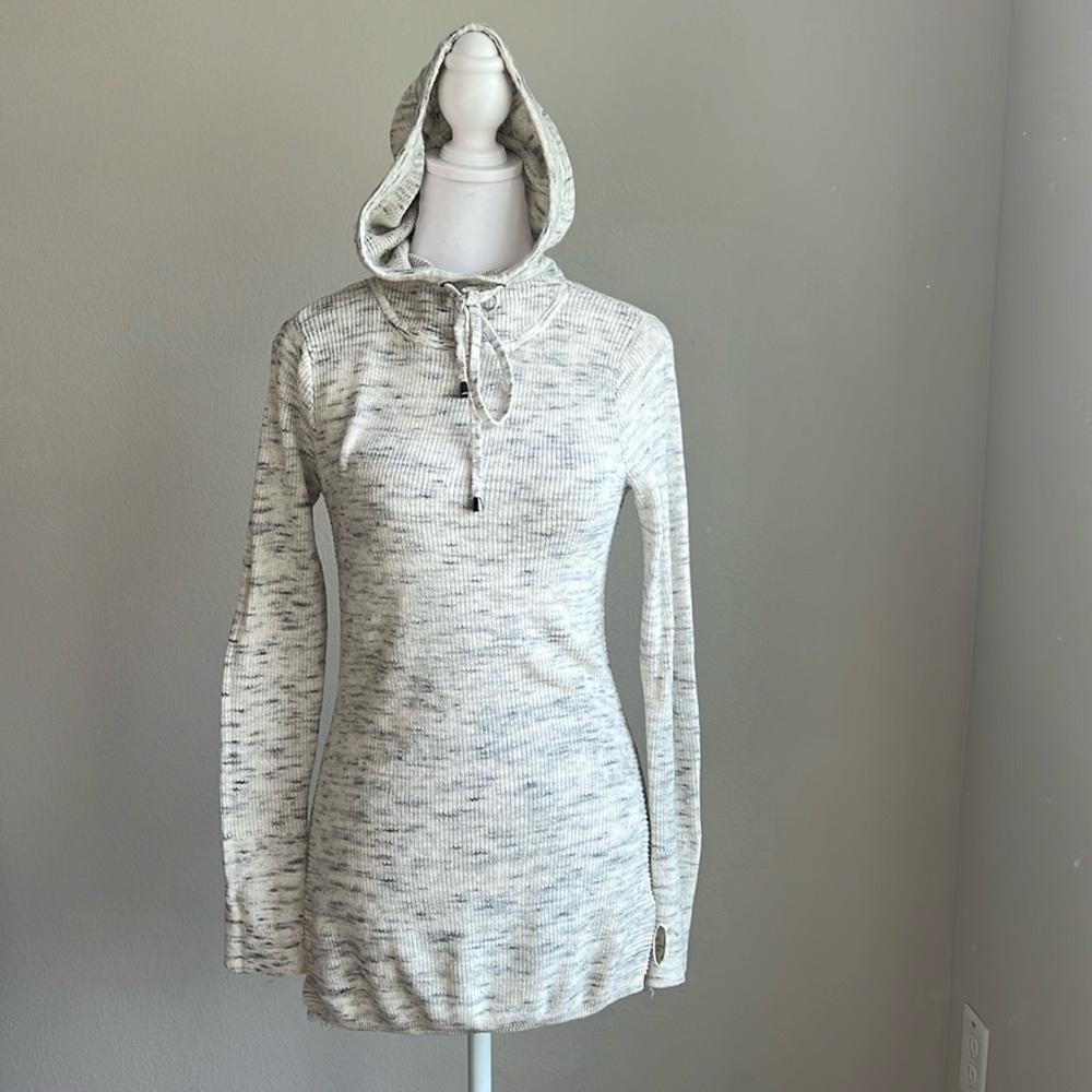 Akini women’s gray blue&white lightweight hooded sweater